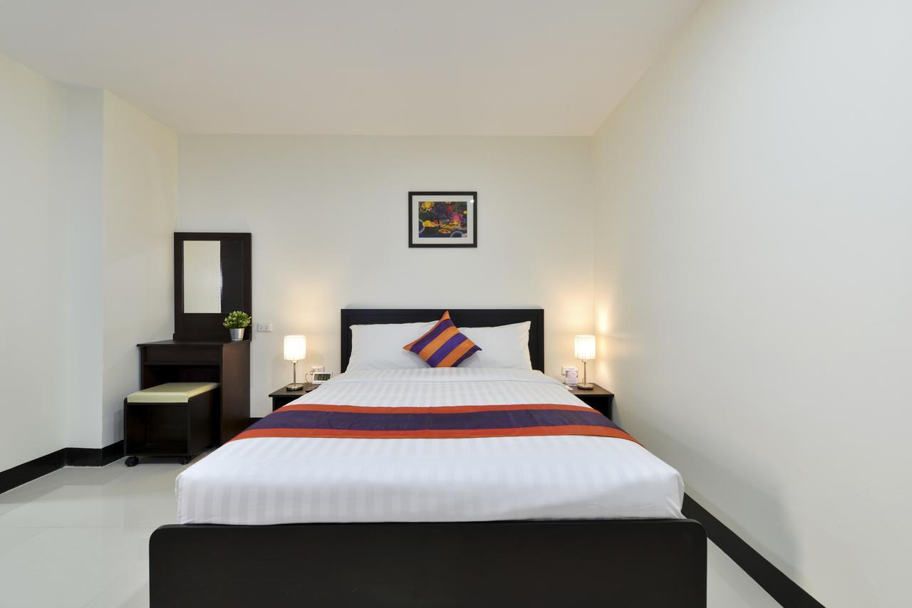 Studio Residence Sukhumvit 71 Bangkok Esterno foto